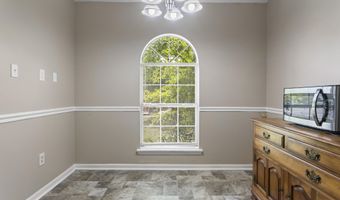 2383 Trafalgar Dr, Biloxi, MS 39531