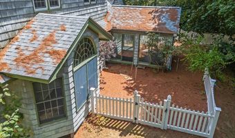60 Boulder Dr, Auburn, ME 04210