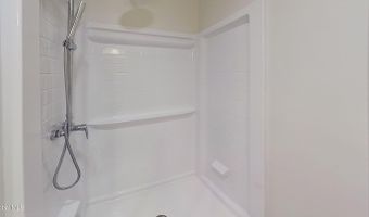 568 Park Ave Apt 1, Albany, NY 12208