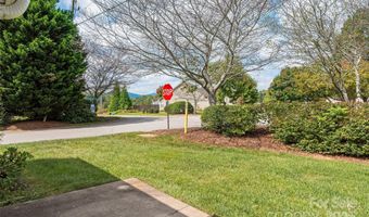 2 Thornwood Ct, Arden, NC 28704