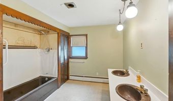 1014 Victory Hwy, North Smithfield, RI 02896