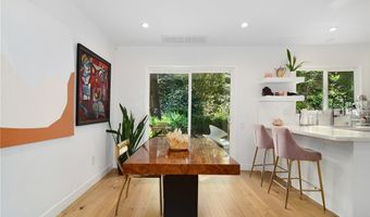 17084 Escalon Dr, Encino, CA 91436