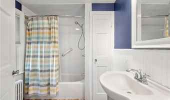 16 Elm Ave, East Providence, RI 02916