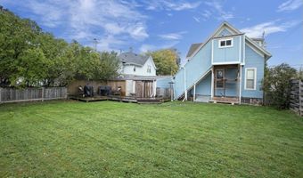 1208 N SUPERIOR St, Appleton, WI 54911