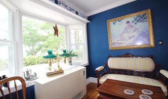 11 Tozier St, Belfast, ME 04915