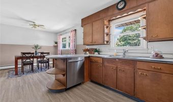 119 N Main St, Alburtis, PA 18011
