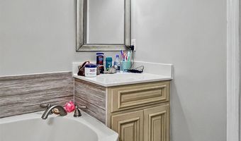 15530 Curtis Ln, Athens, AL 35611