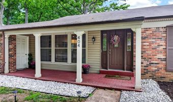 404 Oakmont Cir, Ballwin, MO 63011
