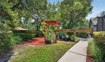 1043 LAKESIDE Dr, Apopka, FL 32712