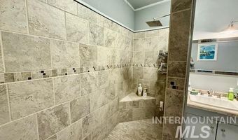 908 Pine St, Anatone, WA 99401