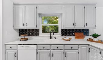 140 Wendy Ln, Athens, GA 30605