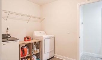 101 Bluegrass Ct, Aberdeen, NC 28315