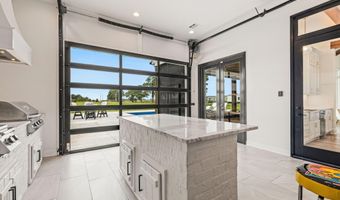 100 Viaulet Rd, Youngsville, LA 70592