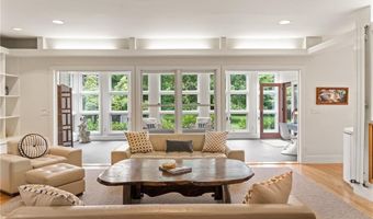 175 Ruggles Ave, Newport, RI 02840