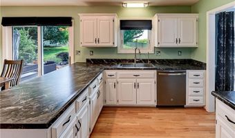 17700 157th St, Basehor, KS 66007