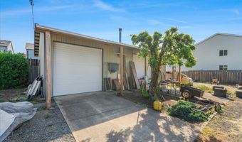 19860 LELAND Rd, Oregon City, OR 97045