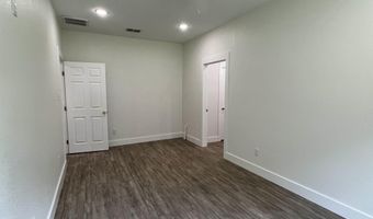 180 Lovers Ln, Alto, TX 75925