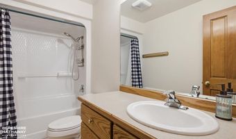 39 Nez Perce Dr, Cody, WY 82414