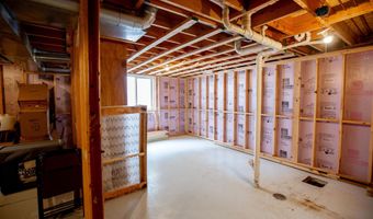 120 W College St, Algona, IA 50511