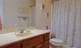 207 Sunnydale Ave, Appomattox, VA 24522