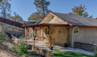 345 Live Oak Dr, Angels Camp, CA 95222