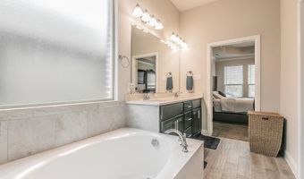 213 Gill Point Ln, Aledo, TX 76008