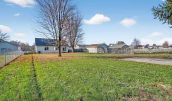 5219 Kansas Dr, Ames, IA 50014