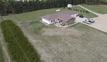 3507 NW 17th St, Garrison, ND 58540