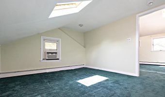 325 ALBANY Ave, Barrington, NJ 08007