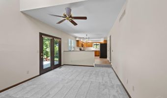 8240 Woodglen Dr, Anderson Twp., OH 45255