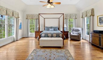 3 RAYMOND Ln, Belle Mead, NJ 08502