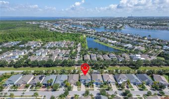 5227 ADMIRAL POINTE Dr, Apollo Beach, FL 33572