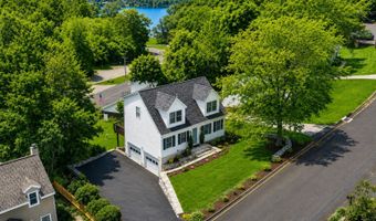 15 Berkshire Dr, Brookfield, CT 06804