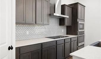 1592 Grayhawk Dr, Basehor, KS 66007