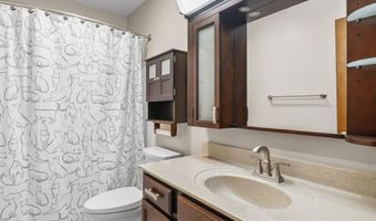 1602 Golden Oak Ln, Madison, WI 53711