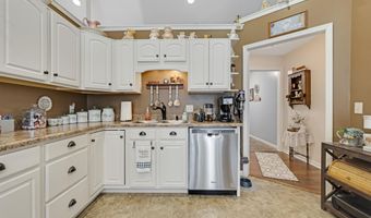 1403 Old Briar Trl, Auburn, IN 46706