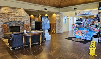 435 240th Avenue 302, Arnolds Park, IA 51331