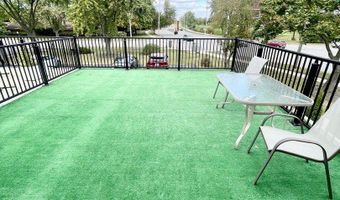 1306 S New Wilke Rd 2B, Arlington Heights, IL 60005