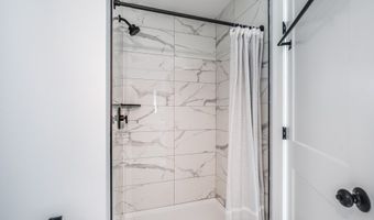 451 Essex St 2, Beverly, MA 01915