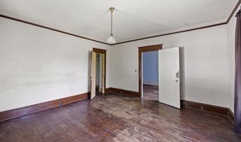 308 W Main St, Atkins, AR 72823