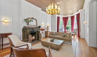 322 E CAPITOL St NE, Washington, DC 20003