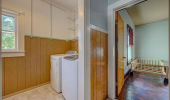 805 W 4th St, Bicknell, IN 47512