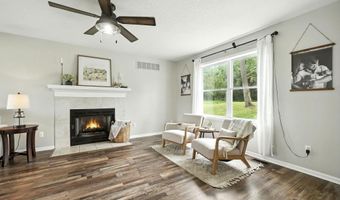 102 Chaudoin Dr, Angola, IN 46703
