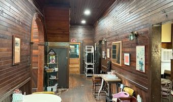 133 Ave E, Apalachicola, FL 32320