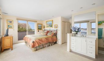 5 Defenders Row, Newport, RI 02840