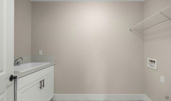 12425 SW SILVERTIP St, Beaverton, OR 97007