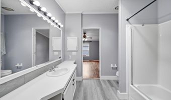 817 Savannah River Dr, Adrian, MI 49221