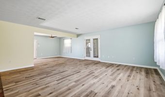 9260 Pinecrest Dr, Biloxi, MS 39532
