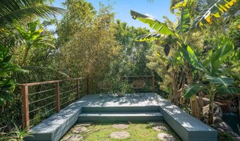 690 E Kuiaha Rd, Haiku, HI 96708