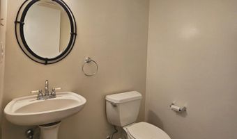 1108 ROCKINGHAM St, Arlington, VA 22205